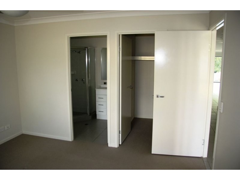 44 Bushland Drive, Southside QLD 4570