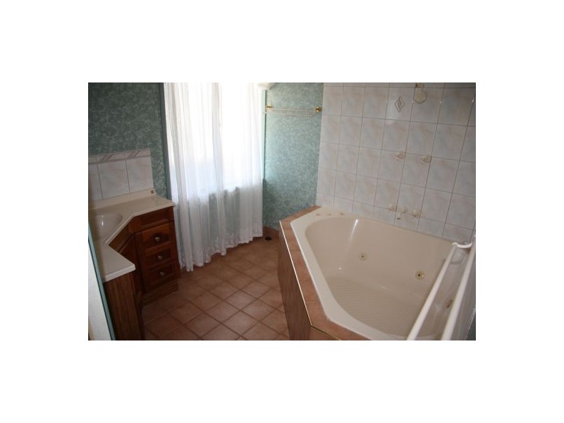 Glastonbury QLD 4570