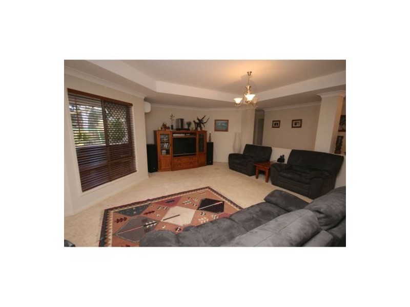 37 Pine Valley Drive, Pie Creek QLD 4570