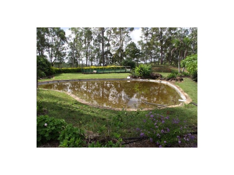 Mcintosh Creek QLD 4570