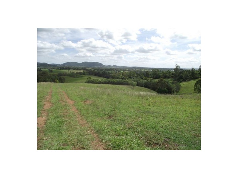 Mcintosh Creek QLD 4570
