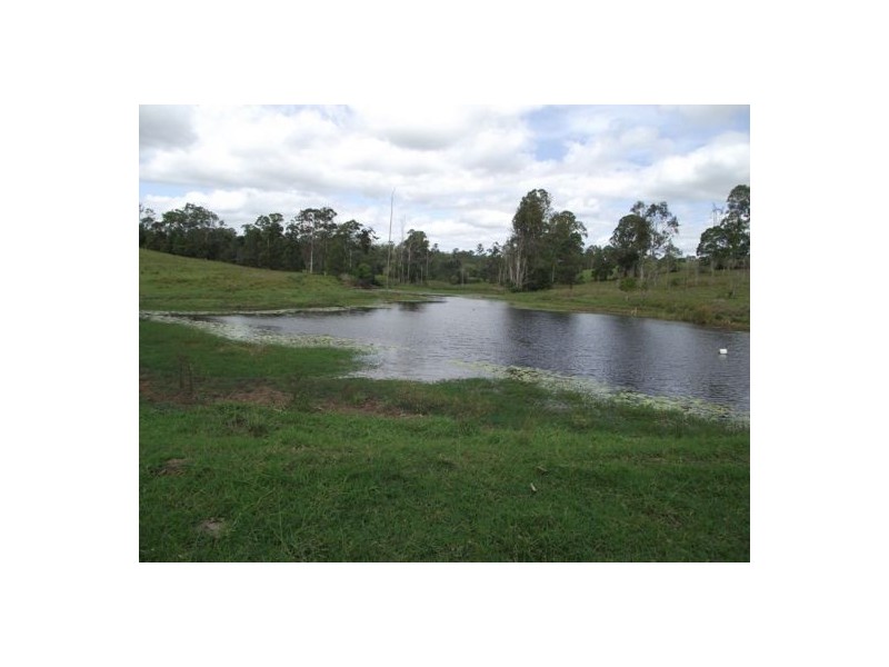 Mcintosh Creek QLD 4570