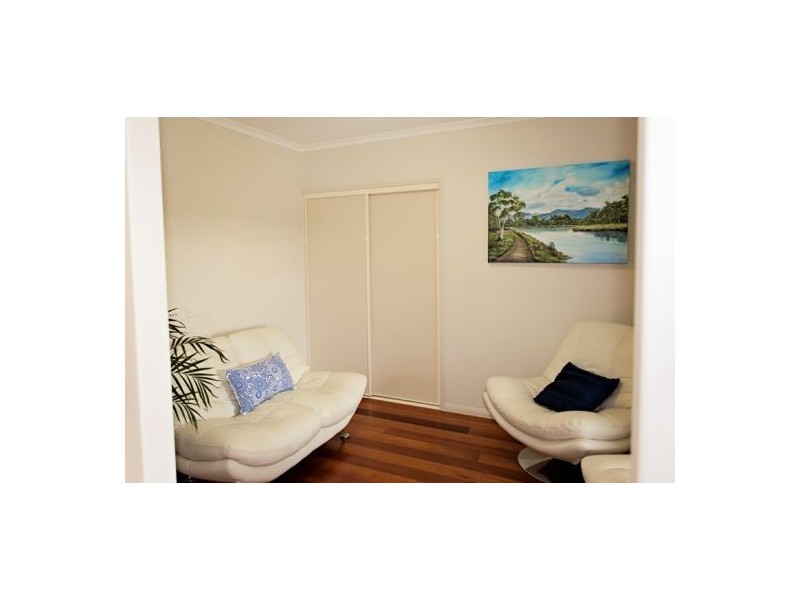 32 Directors Circuit, Jones Hill QLD 4570