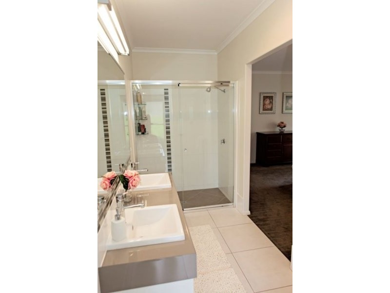 32 Directors Circuit, Jones Hill QLD 4570
