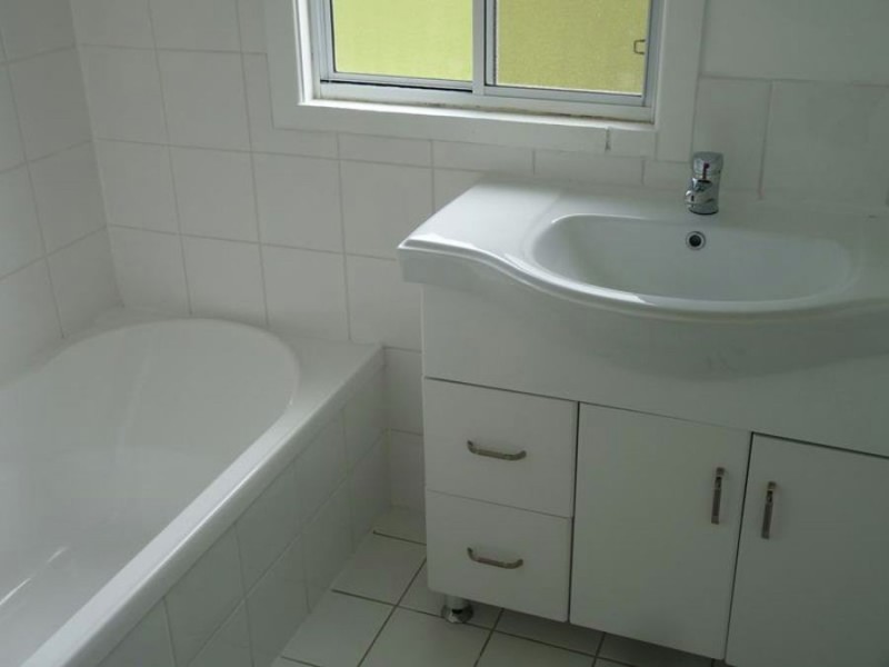 40 Spring Rd, Victory Heights QLD 4570