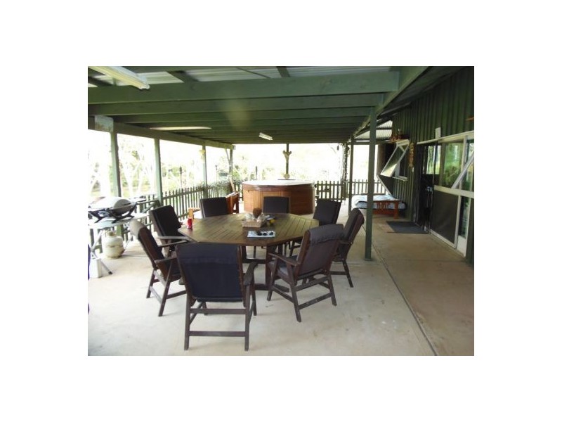 496 Beenham Valley Road, Cedar Pocket QLD 4570