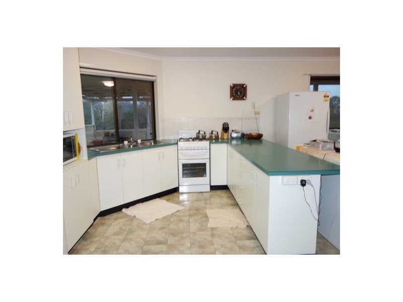 32 Limestone Drive, Widgee QLD 4570