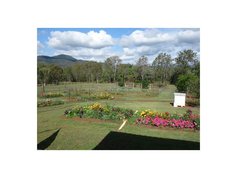 32 Limestone Drive, Widgee QLD 4570