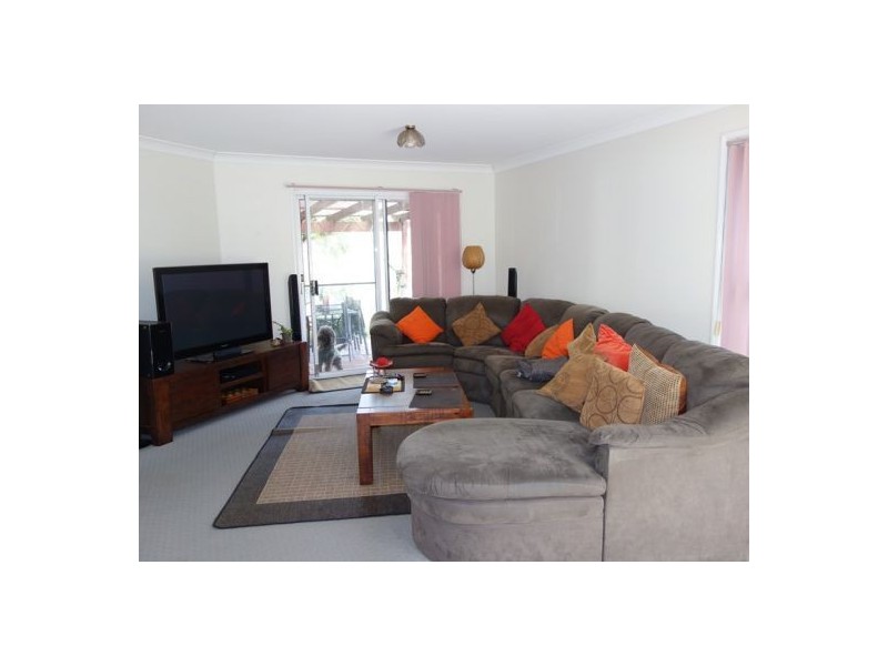 16 Holland Road, The Palms QLD 4570
