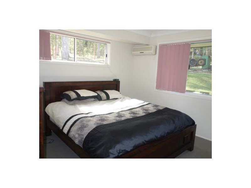 16 Holland Road, The Palms QLD 4570