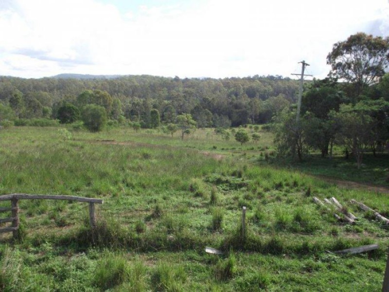 Glenwood QLD 4570