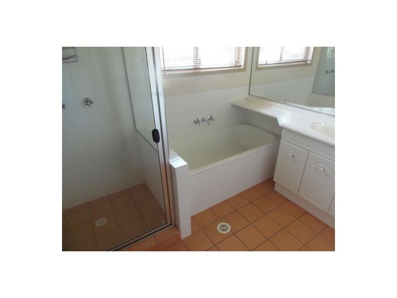 366 Old Goomboorian Road, Veteran QLD 4570