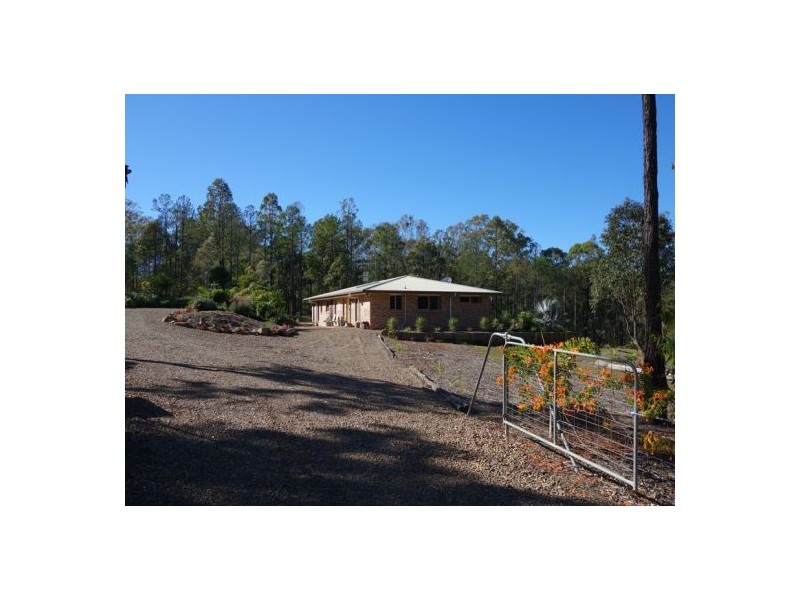 904 Neerdie Road, Glenwood QLD 4570