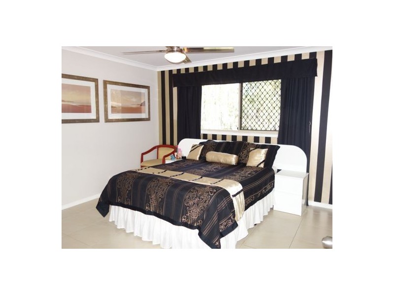 904 Neerdie Road, Glenwood QLD 4570