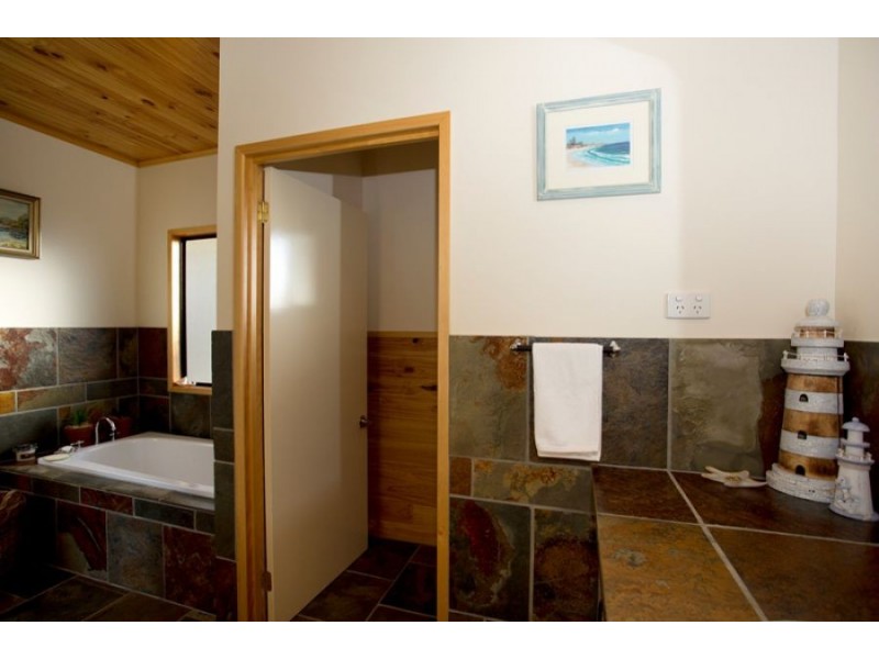 38 Hyland Road, East Deep Creek QLD 4570