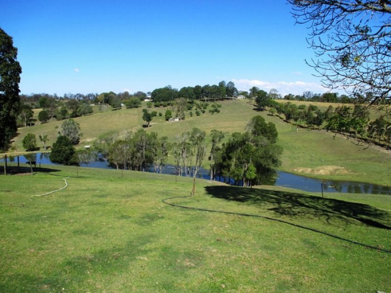 179 Percival Road, Chatsworth QLD 4570