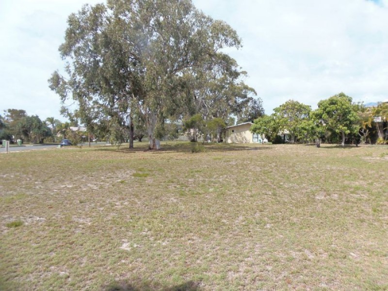 24 Tingira Close, Rainbow Beach QLD 4581