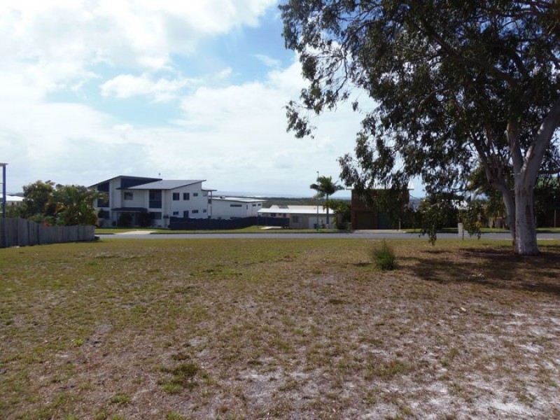 24 Tingira Close, Rainbow Beach QLD 4581