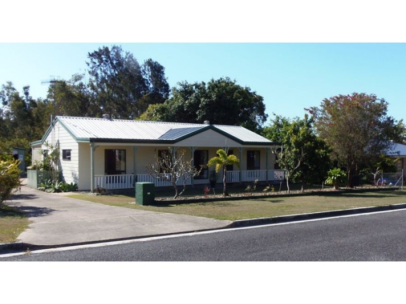 11 Beagle Avenue, Cooloola Cove QLD 4580