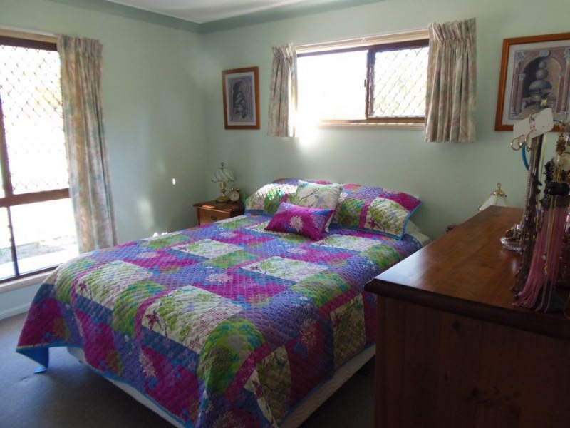 11 Beagle Avenue, Cooloola Cove QLD 4580