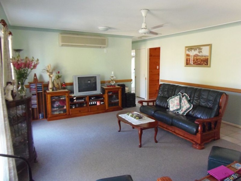 11 Beagle Avenue, Cooloola Cove QLD 4580