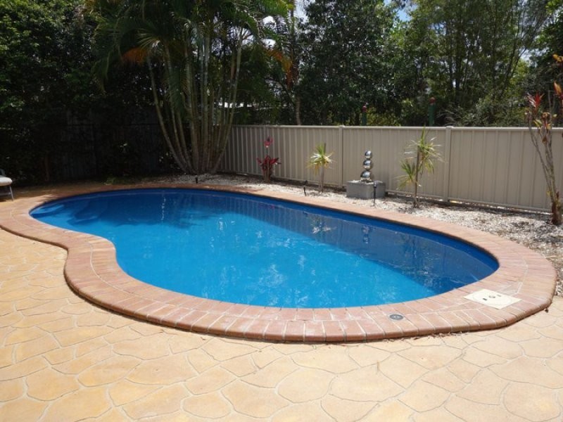 4 Melaleuca Court, Southside QLD 4570