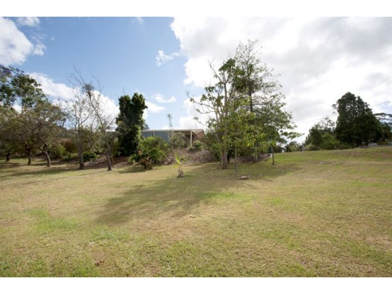 15 Wacal Road, Mothar Mountain QLD 4570