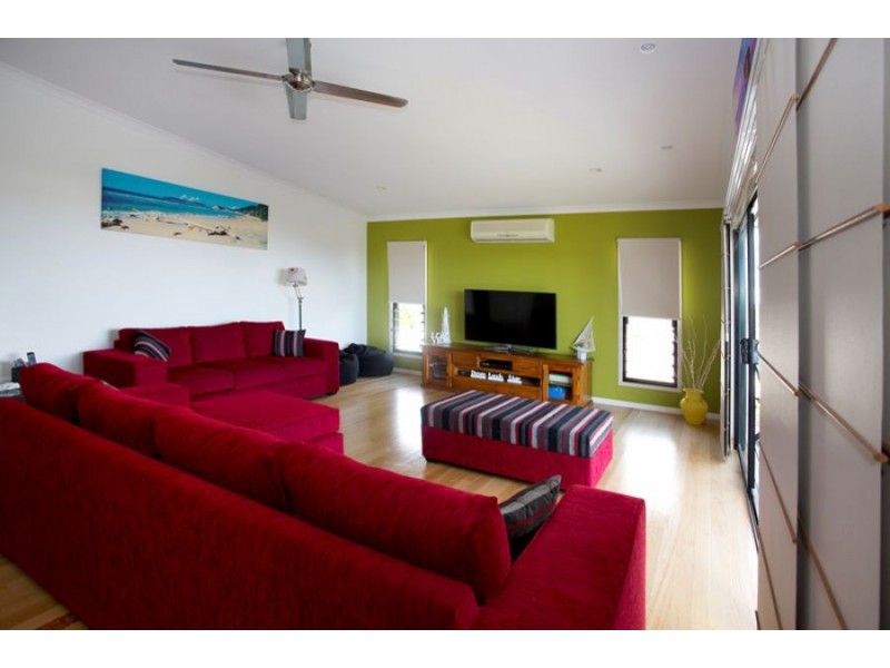 12 Tingira Close, Rainbow Beach QLD 4581