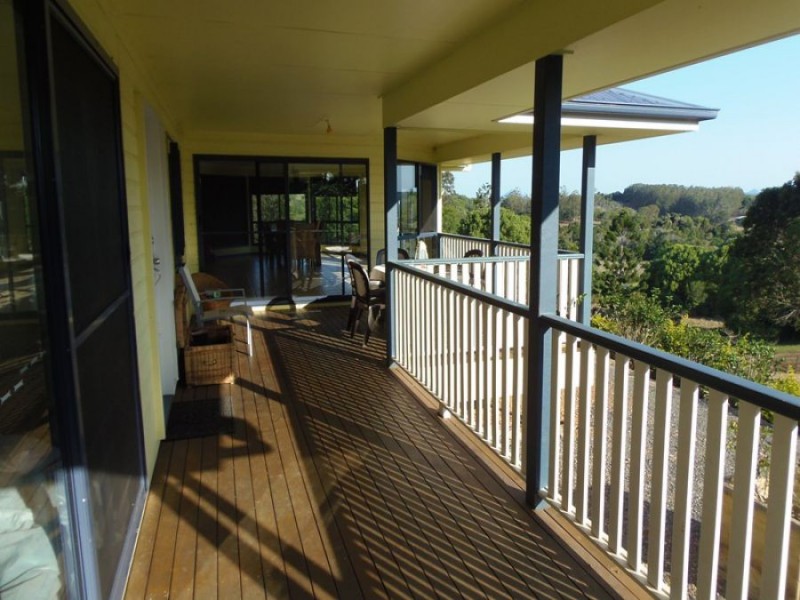 55 Weemilah Court, Cooran QLD 4569