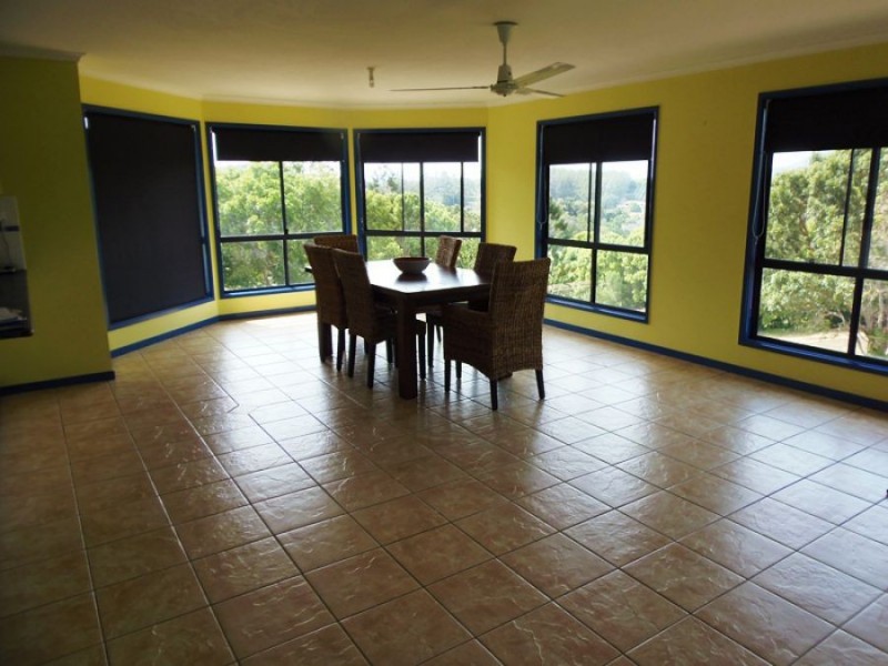 55 Weemilah Court, Cooran QLD 4569