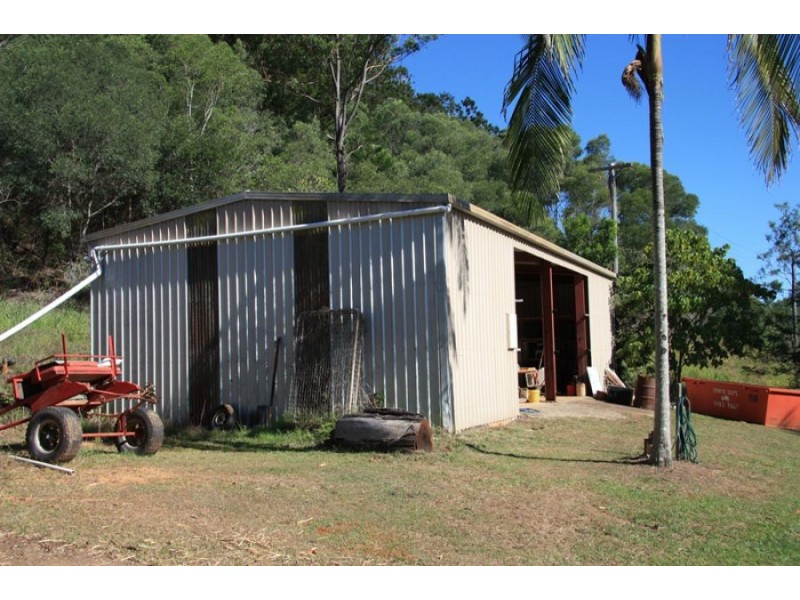 Canina QLD 4570