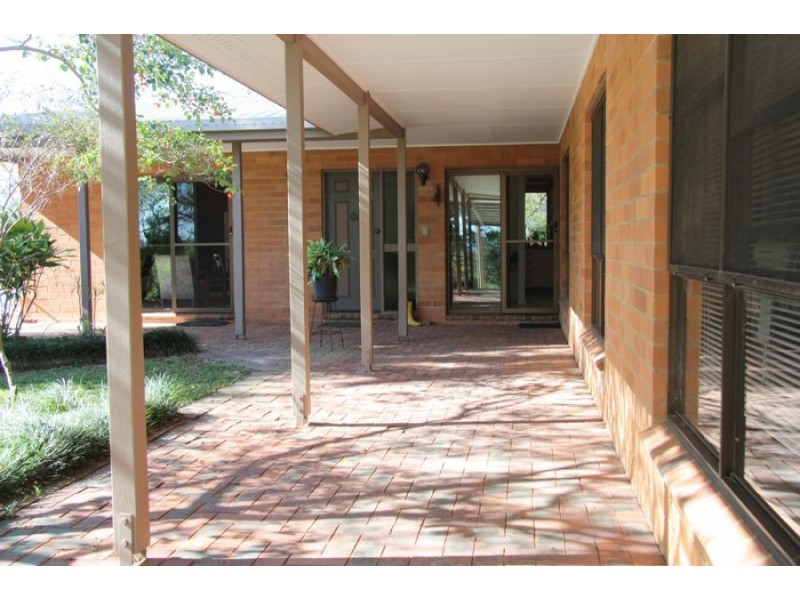 Canina QLD 4570