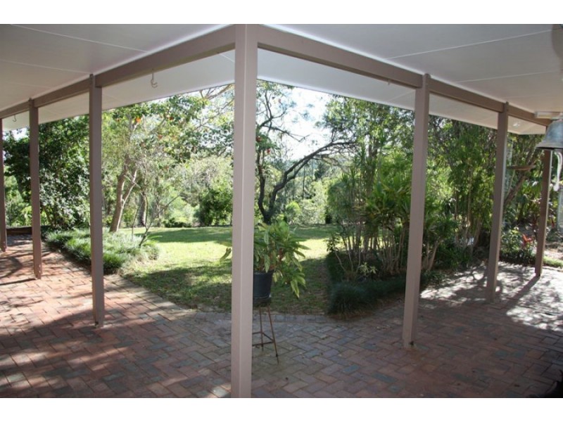 Canina QLD 4570