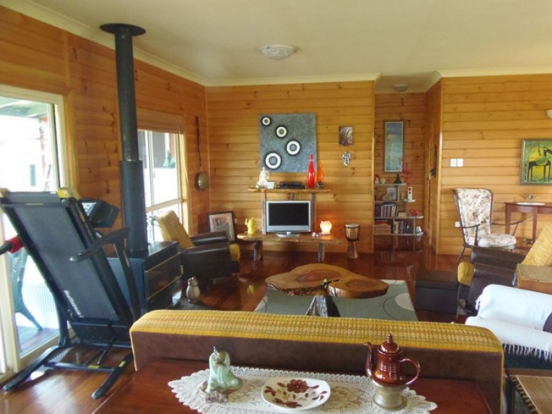 29 Stallan Road, Greens Creek QLD 4570