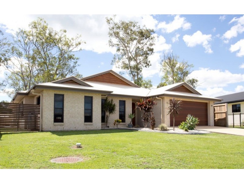 63 Gympie View Drive, Southside QLD 4570