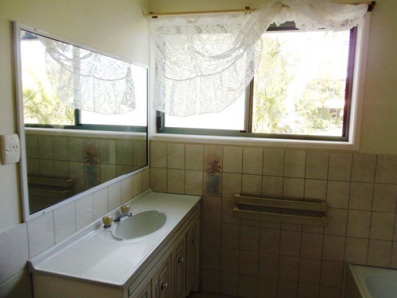 Unit 1/33 Tingira Close, Rainbow Beach QLD 4581