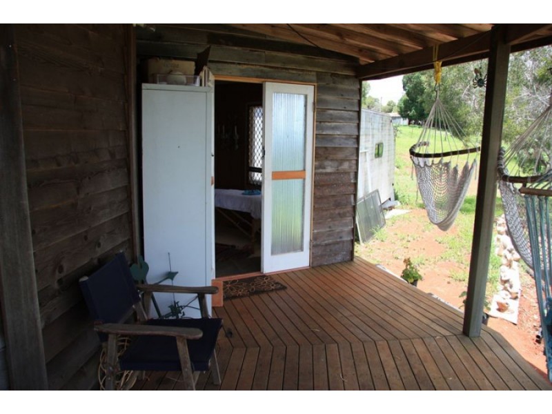 Tablelands QLD 4605