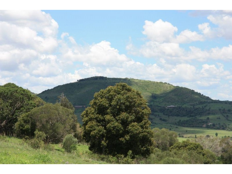 Tablelands QLD 4605