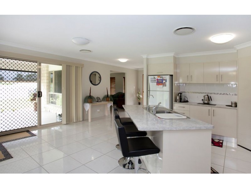 27 Watergum Drive, Pie Creek QLD 4570