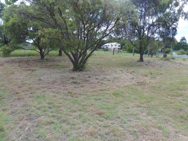 27 Bridge Street, Kilkivan QLD 4600