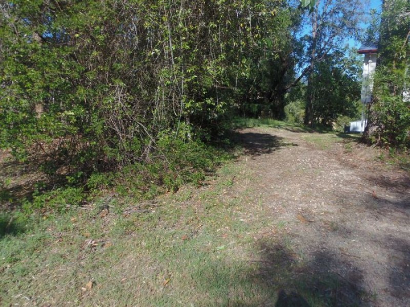 17 Bowman Street, Kin Kin QLD 4571