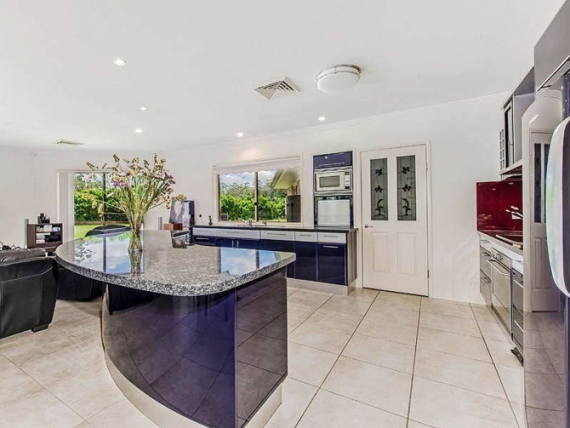 4 Allira Court, Pomona QLD 4568