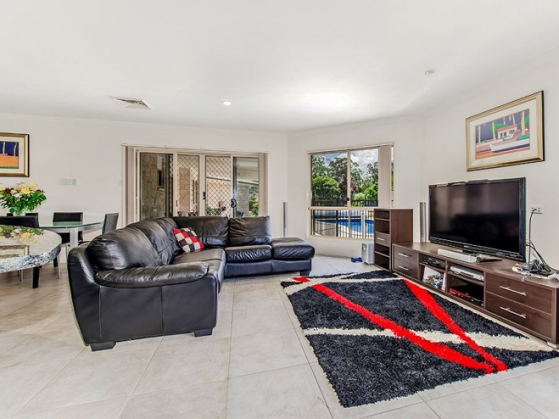 4 Allira Court, Pomona QLD 4568