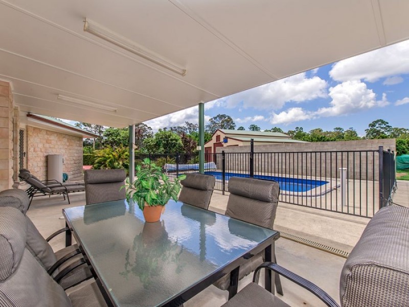 4 Allira Court, Pomona QLD 4568