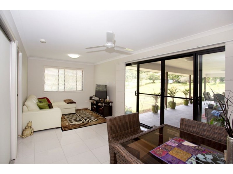 15a Wacal Road, Mothar Mountain QLD 4570