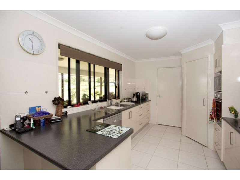 15a Wacal Road, Mothar Mountain QLD 4570