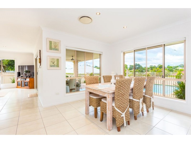 3 Bracefell Street, Southside QLD 4570