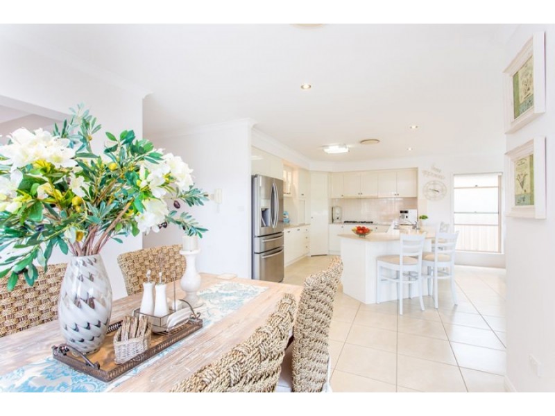 3 Bracefell Street, Southside QLD 4570