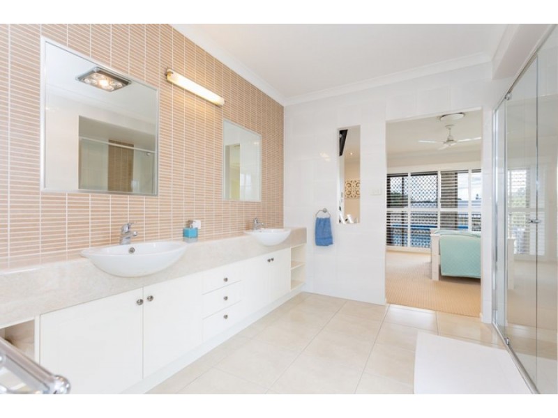 3 Bracefell Street, Southside QLD 4570