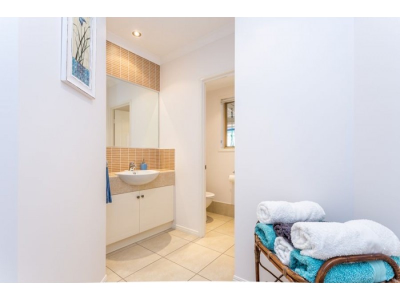 3 Bracefell Street, Southside QLD 4570